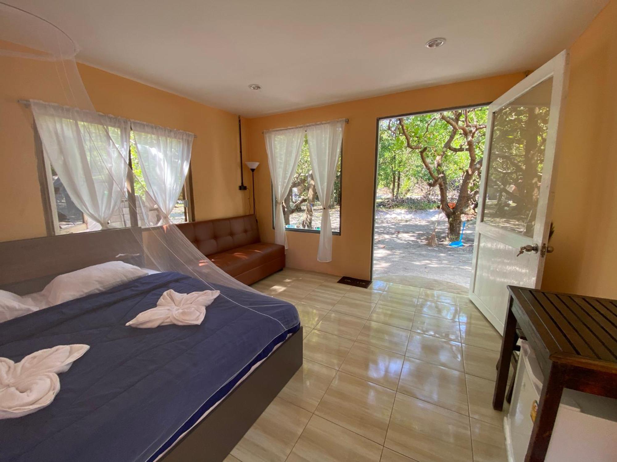 Lucky Resort Koh Phayam Luaran gambar