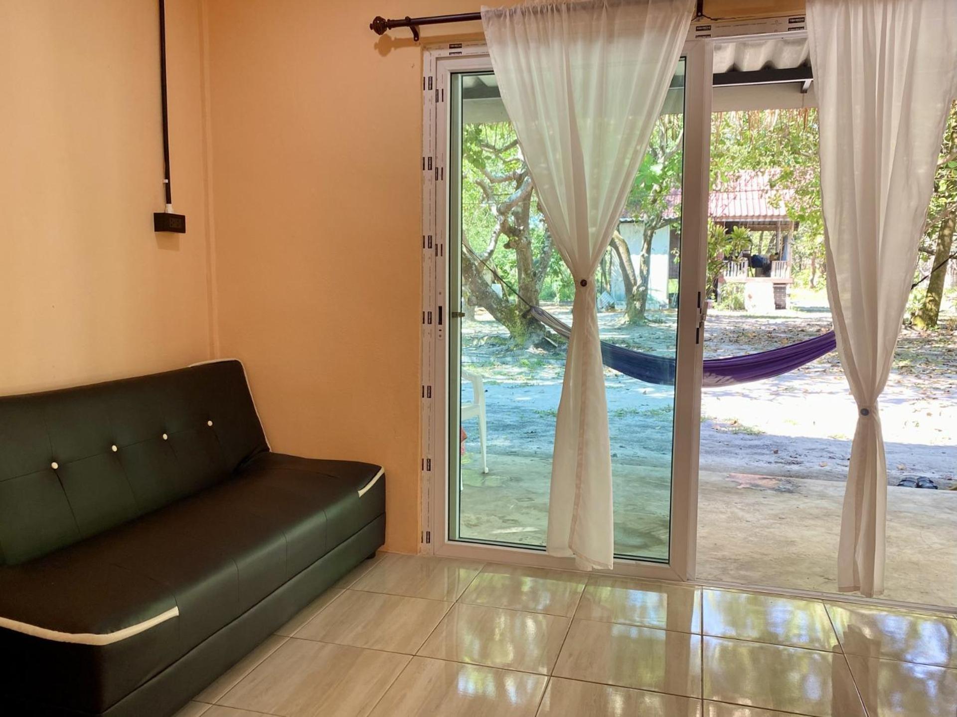 Lucky Resort Koh Phayam Luaran gambar