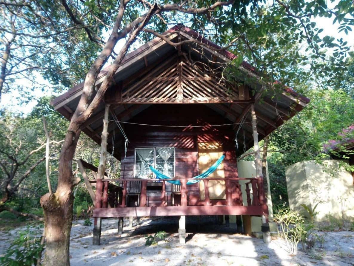 Lucky Resort Koh Phayam Luaran gambar