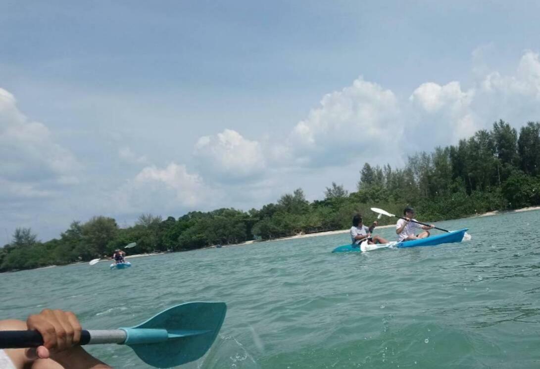Lucky Resort Koh Phayam Luaran gambar